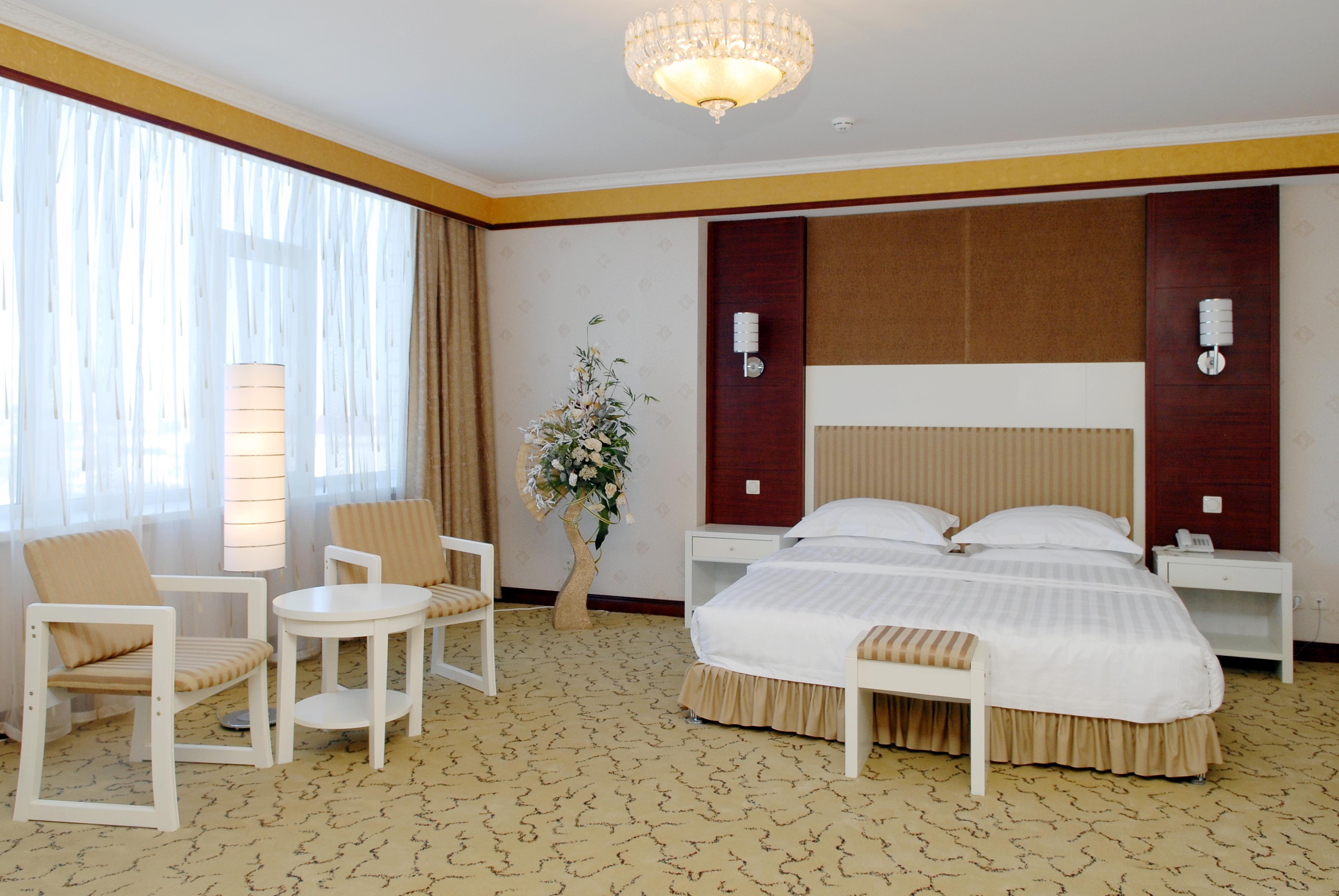 จีเอ็มไพร์โฮเต็ล Hotel อัสตานา ภายนอก รูปภาพ