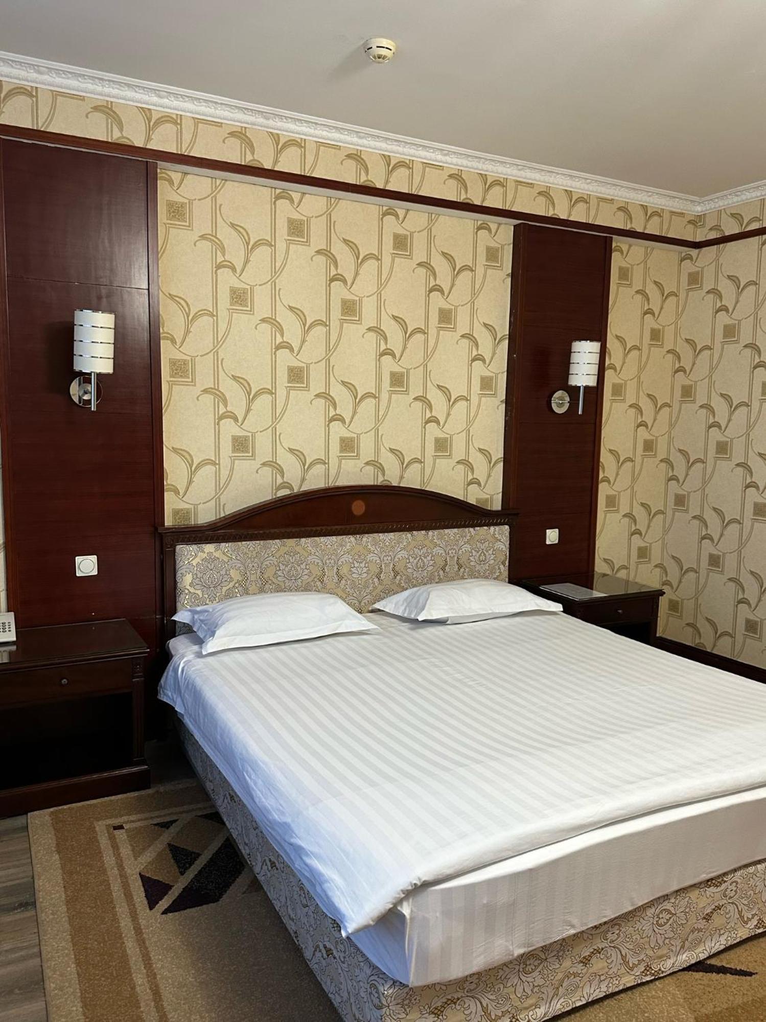 จีเอ็มไพร์โฮเต็ล Hotel อัสตานา ภายนอก รูปภาพ