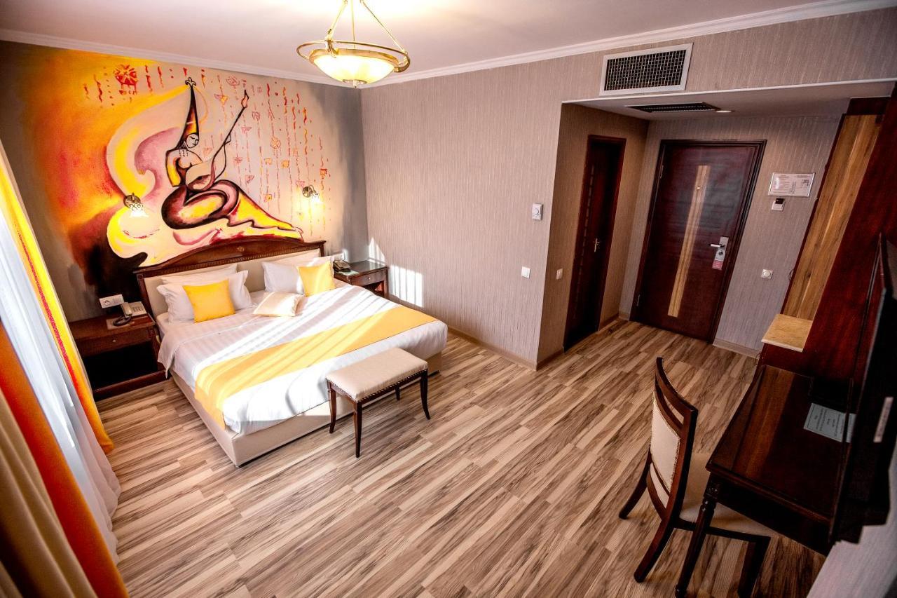 จีเอ็มไพร์โฮเต็ล Hotel อัสตานา ภายนอก รูปภาพ